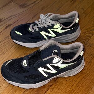 New Balance 990v6 men’s sneakers size 7.5